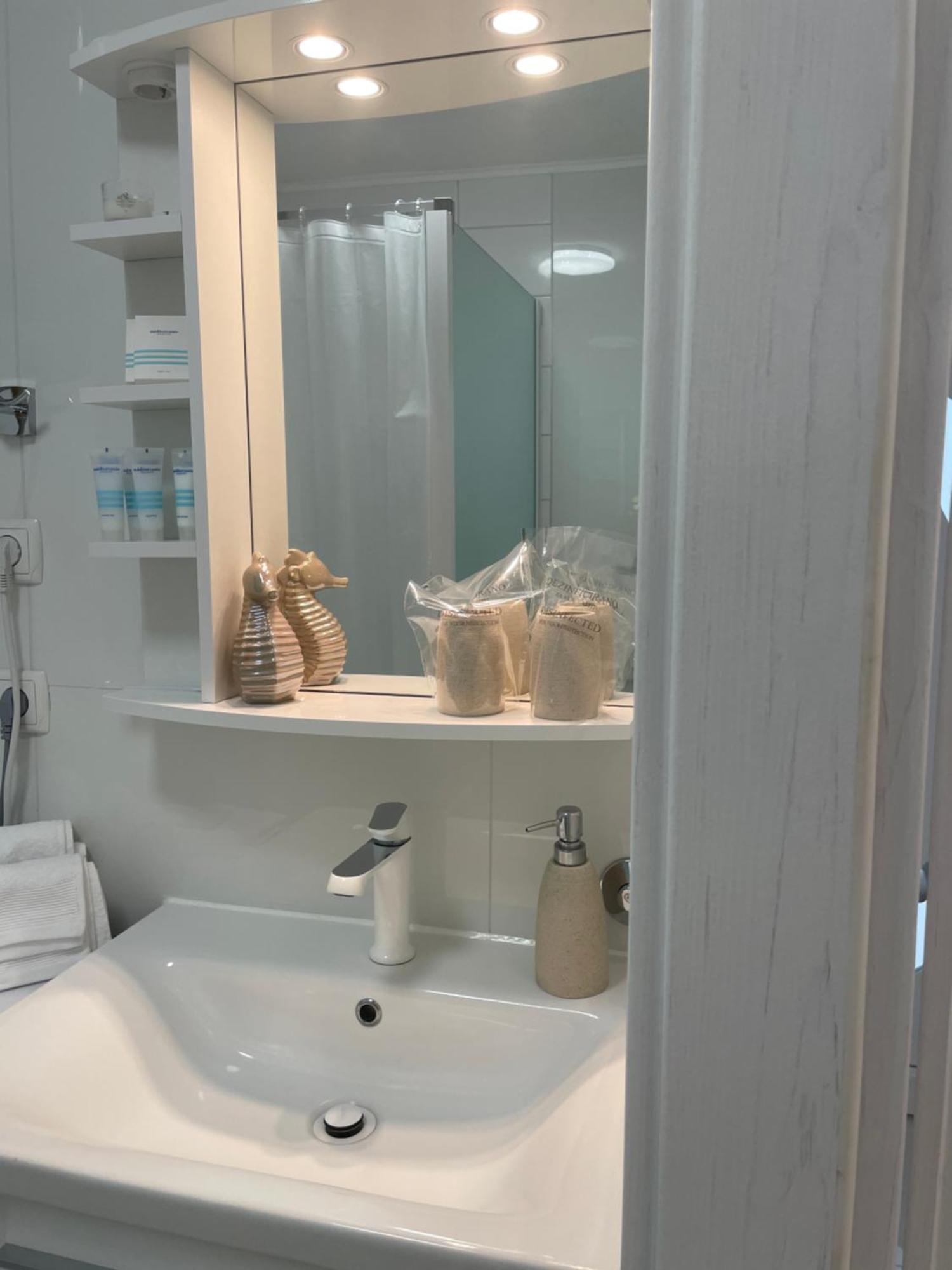 Apartment Gaviota Krk Krk Town Eksteriør bilde